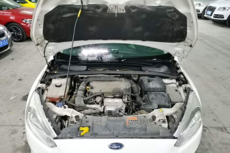 Used Ford Focus 2017 Sedan EcoBoost 125 Automatic Supreme Style SmartDrive Edition Engine Bay