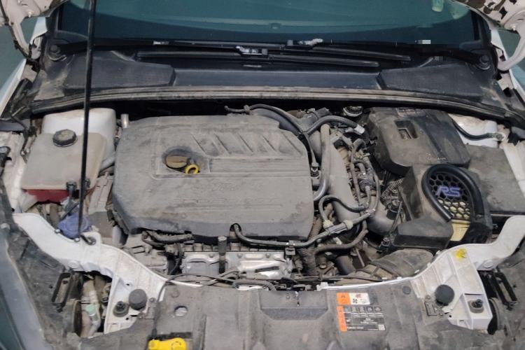 Used Ford Focus 2017 Hatchback EcoBoost 180 Automatic Sport Model Engine Bay