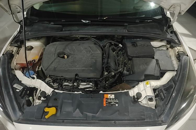 Used Ford Focus 2017 Hatchback EcoBoost 180 Automatic Sport Model Engine Bay