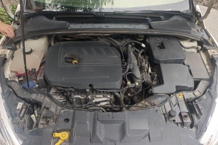 Used Ford Focus 2017 Sedan EcoBoost 180 Automatic Elite Model Engine Bay
