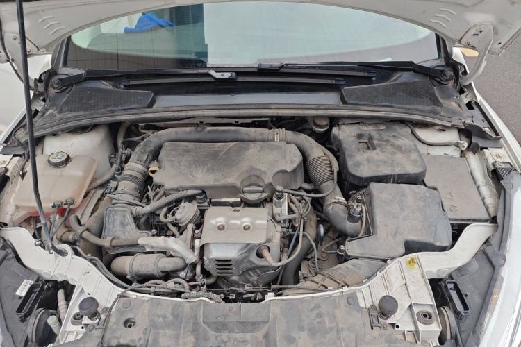 Used Ford Focus 2017 Sedan EcoBoost 125 Automatic Supreme Style SmartDrive Edition Engine Bay