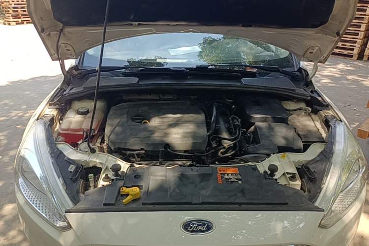 Used Ford Focus 2017 Sedan EcoBoost 180 Automatic Elite Model Engine Bay
