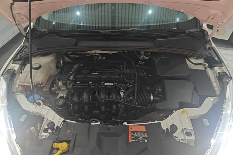 Used Ford Focus 2017 Hatchback 1.6L Automatic Comfort Plus SmartDrive Edition Engine Bay