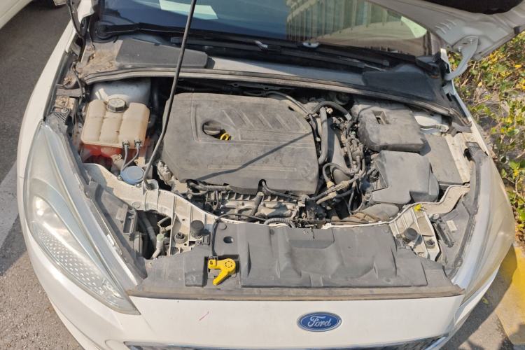 Used Ford Focus 2017 Hatchback EcoBoost 180 Automatic Elite Model Engine Bay