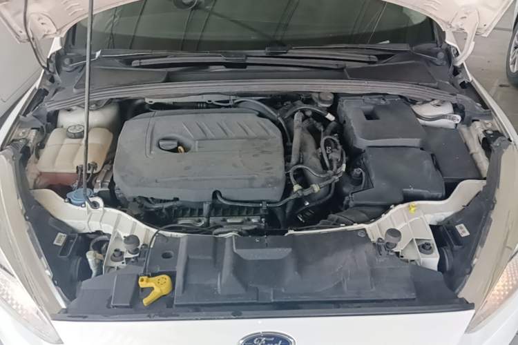 Used Ford Focus 2017 Sedan EcoBoost 180 Automatic Elite Model Engine Bay