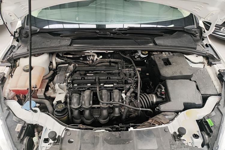 Used Ford Focus 2017 Hatchback 1.6L Manual Fashion Edition SmartDrive Version Engine Bay