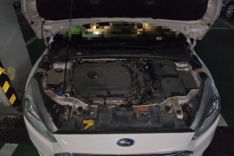 Used Ford Focus 2017 Sedan EcoBoost 180 Automatic Elite Model Engine Bay