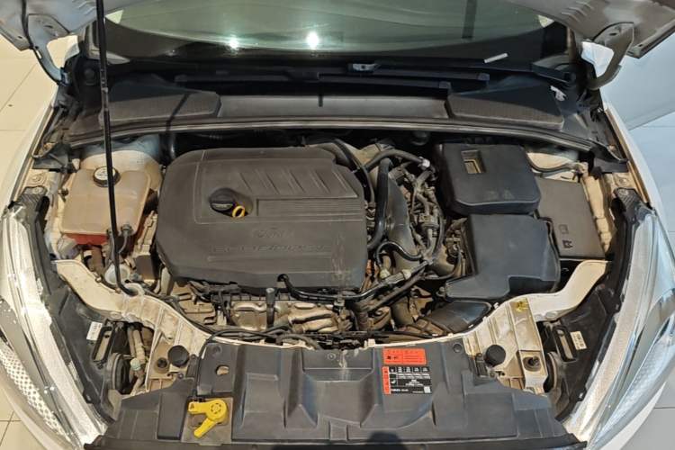 Used Ford Focus 2017 Sedan EcoBoost 180 Automatic Elite Model Engine Bay