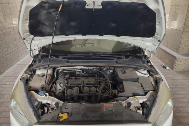 Used Ford Focus 2017 Hatchback 1.6L Automatic Comfort Plus SmartDrive Edition Engine Bay