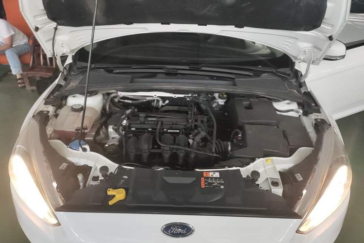 Used Ford Focus 2017 Sedan 1.6L Manual Comfort Plus SmartDrive Edition Engine Bay