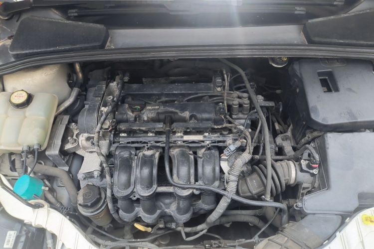 Used Ford Focus 2017 Sedan 1.6L Automatic Fashion Edition Smart Drive Version Engine Bay