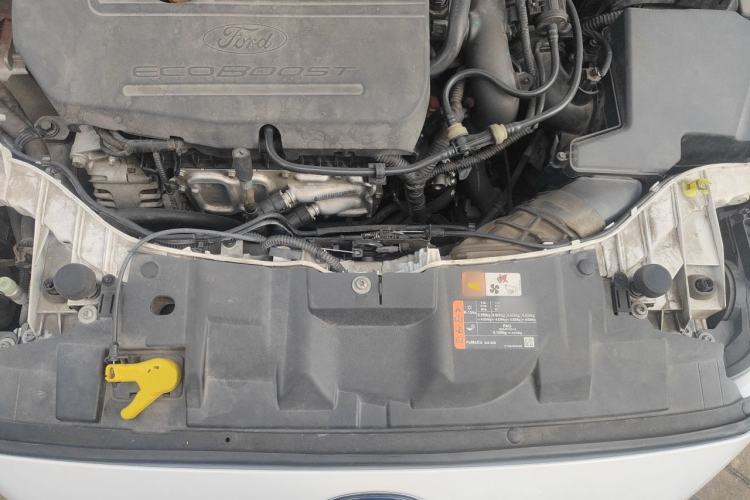 Used Ford Focus 2017 Sedan EcoBoost 180 Automatic Elite Model Engine Bay