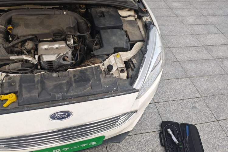 Used Ford Focus 2017 Sedan EcoBoost 125 Automatic Supreme Style SmartDrive Edition Engine Bay Left