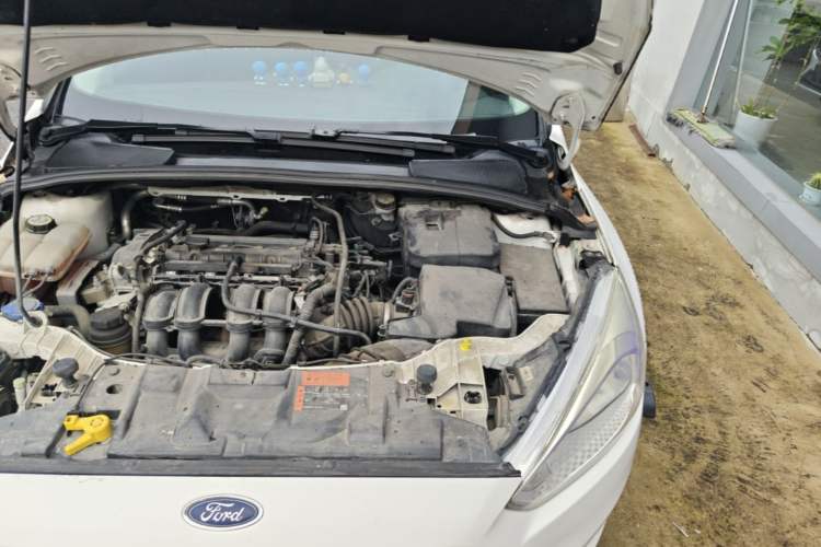 Used Ford Focus 2017 Hatchback 1.6L Automatic Comfort Plus SmartDrive Edition Engine Bay Left
