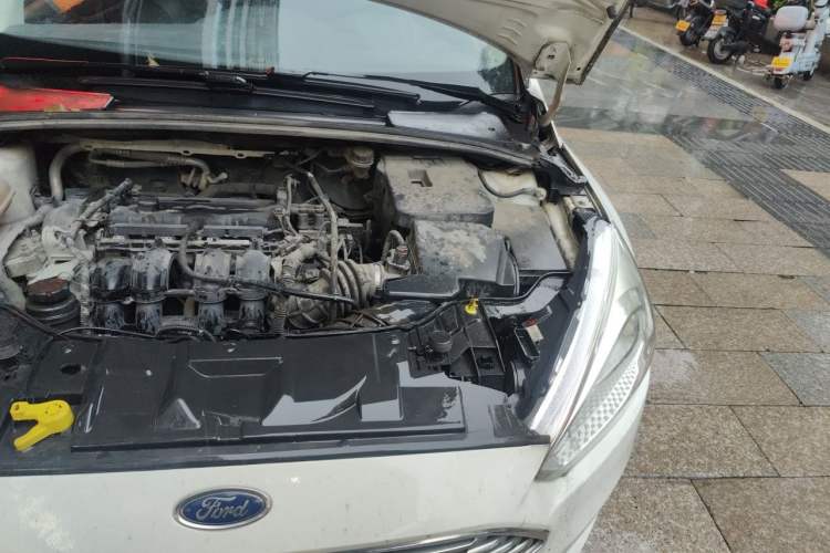 Used Ford Focus 2017 Sedan 1.6L Automatic Fashion Edition Smart Drive Version Engine Bay Left