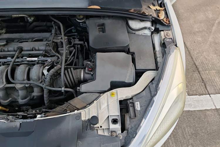 Used Ford Focus 2017 Hatchback 1.6L Automatic Fashion Edition Smart Drive Version Engine Bay Left