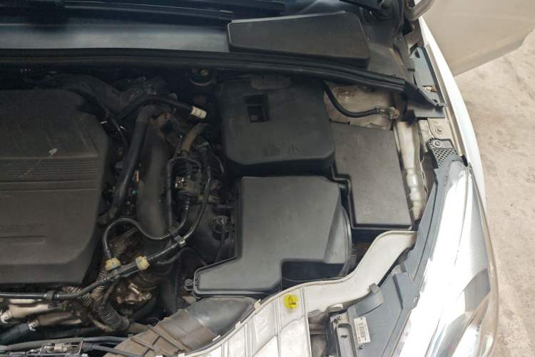Used Ford Focus 2017 1.5T CTCC White and Black Limited Edition Engine Bay Left