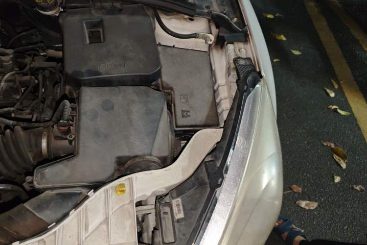 Used Ford Focus 2017 Hatchback 1.6L Automatic Comfort Plus SmartDrive Edition Engine Bay Left