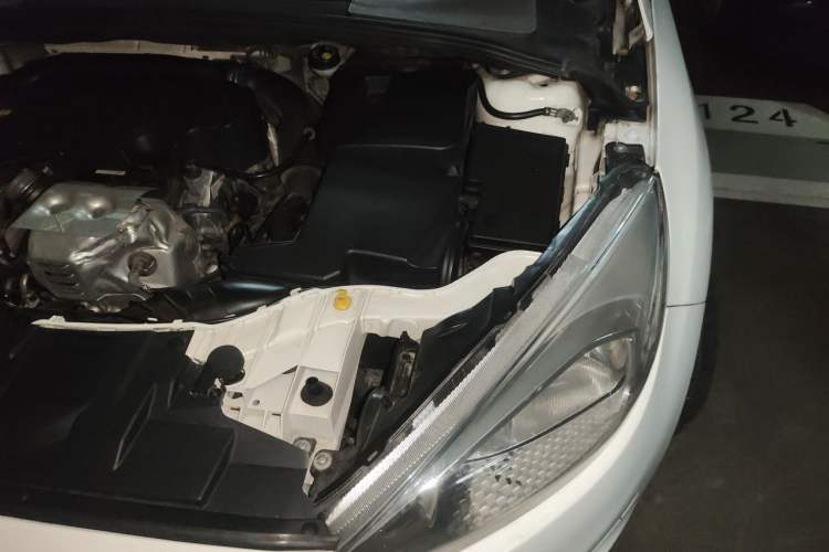 Used Ford Focus 2017 Sedan EcoBoost 125 Automatic Supreme Style SmartDrive Edition Engine Bay Left