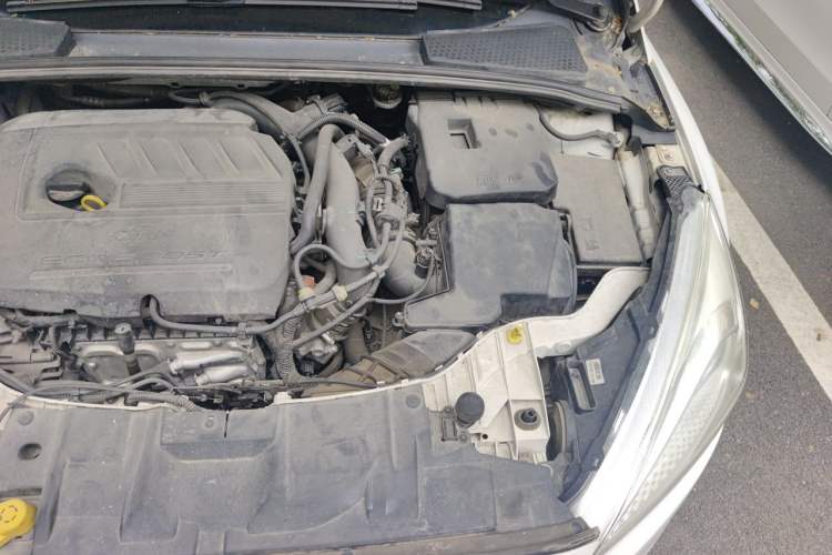 Used Ford Focus 2017 Sedan EcoBoost 180 Automatic Elite Model Engine Bay Left
