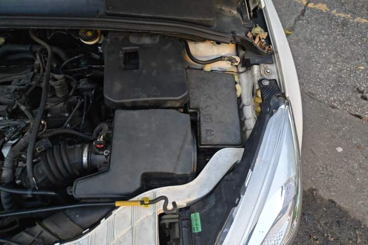 Used Ford Focus 2017 Sedan 1.6L Automatic Comfort Plus SmartDrive Edition Engine Bay Left
