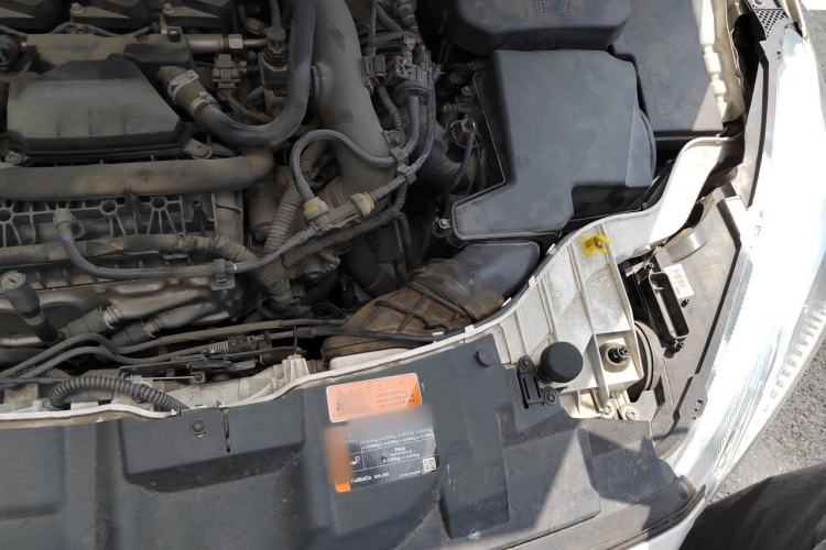 Used Ford Focus 2017 Sedan EcoBoost 180 Automatic Elite Model Engine Bay Left