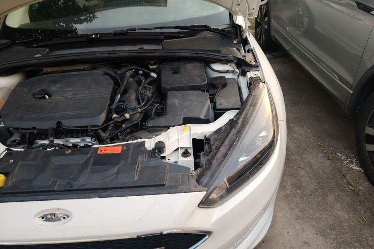 Used Ford Focus 2017 Hatchback EcoBoost 180 Automatic Sport Model Engine Bay Left