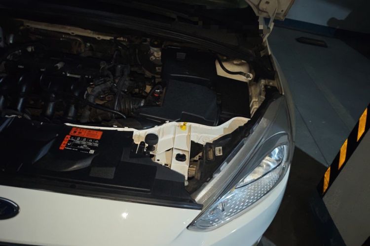 Used Ford Focus 2017 Sedan 1.6L Automatic Fashion Edition Smart Drive Version Engine Bay Left