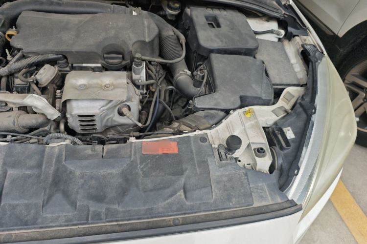 Used Ford Focus 2017 Sedan EcoBoost 125 Automatic Supreme Style SmartDrive Edition Engine Bay Left