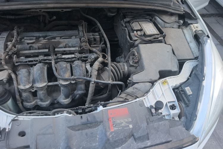 Used Ford Focus 2017 Sedan 1.6L Manual Comfort Plus SmartDrive Edition Engine Bay Left