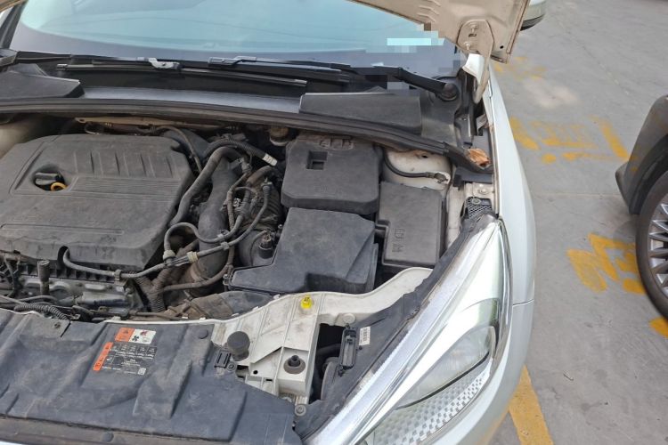 Used Ford Focus 2017 Sedan EcoBoost 180 Automatic Elite Model Engine Bay Left