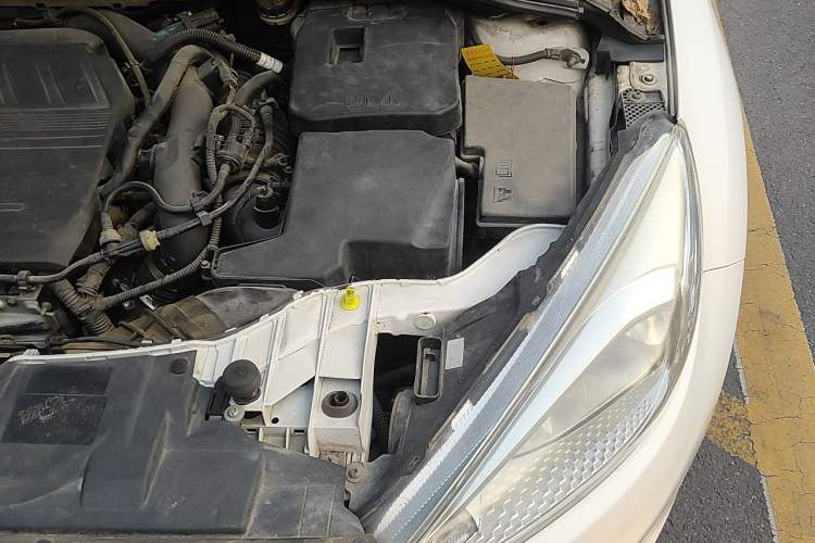 Used Ford Focus 2017 Sedan EcoBoost 180 Automatic Elite Model Engine Bay Left