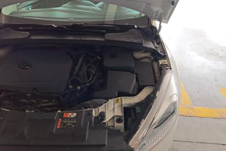 Used Ford Focus 2017 Sedan EcoBoost 180 Automatic Elite Model Engine Bay Left