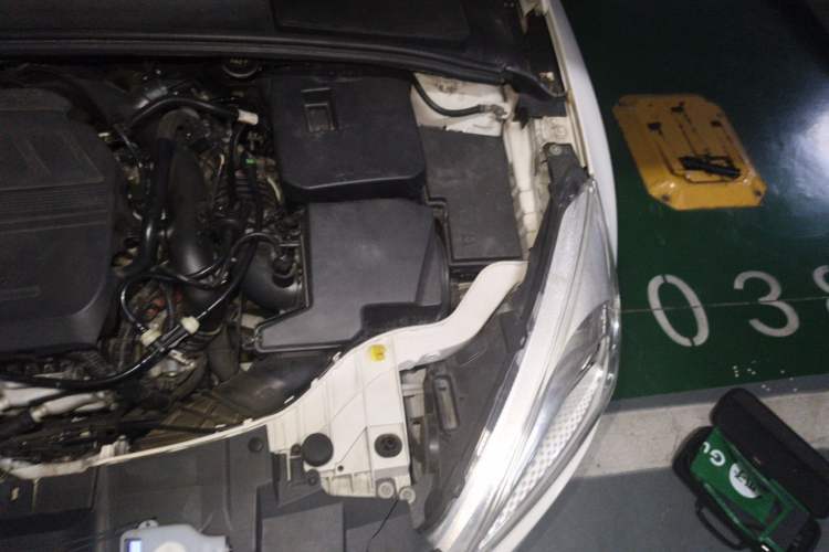Used Ford Focus 2017 Hatchback EcoBoost 180 Automatic Elite Model Engine Bay Left