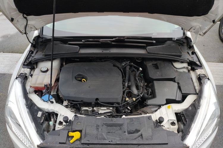 Used Ford Focus 2017 Sedan EcoBoost 180 Automatic Elite Model Engine Bay