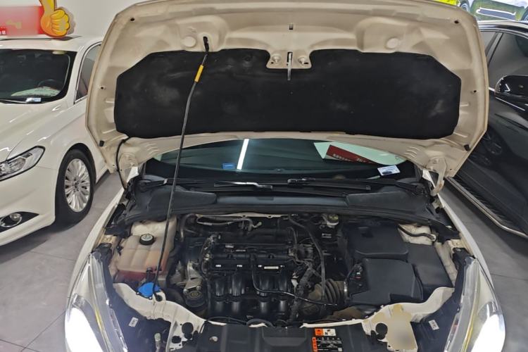 Used Ford Focus 2017 Sedan 1.6L Automatic Fashion Edition Smart Drive Version Engine Bay