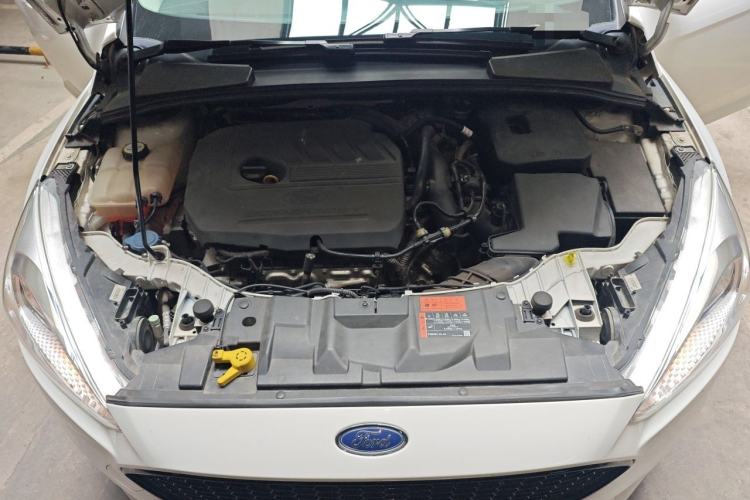 Used Ford Focus 2017 1.5T CTCC White and Black Limited Edition Engine Bay