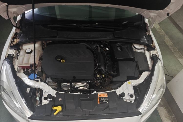 Used Ford Focus 2017 1.5T CTCC White and Black Limited Edition Engine Bay
