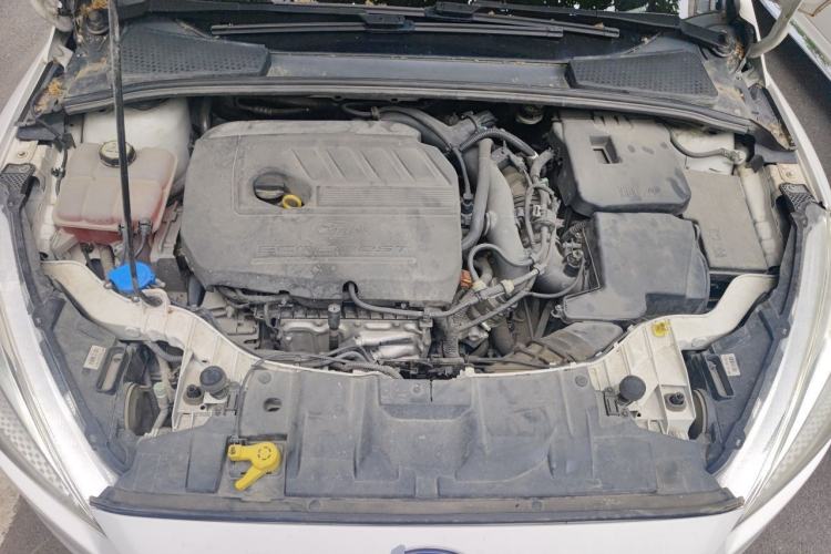 Used Ford Focus 2017 Sedan EcoBoost 180 Automatic Elite Model Engine Bay