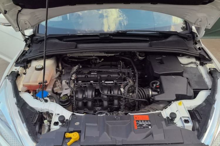 Used Ford Focus 2017 Sedan 1.6L Manual Fashion Edition Smart Drive Version Engine Bay