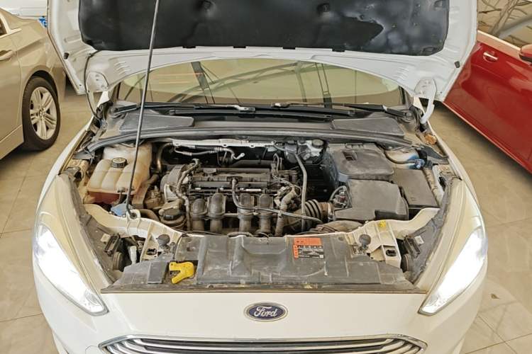 Used Ford Focus 2017 Sedan 1.6L Manual Comfort Plus SmartDrive Edition Engine Bay