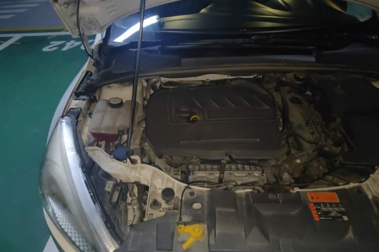 Used Ford Focus 2017 Sedan EcoBoost 180 Automatic Elite Model Engine Bay Right