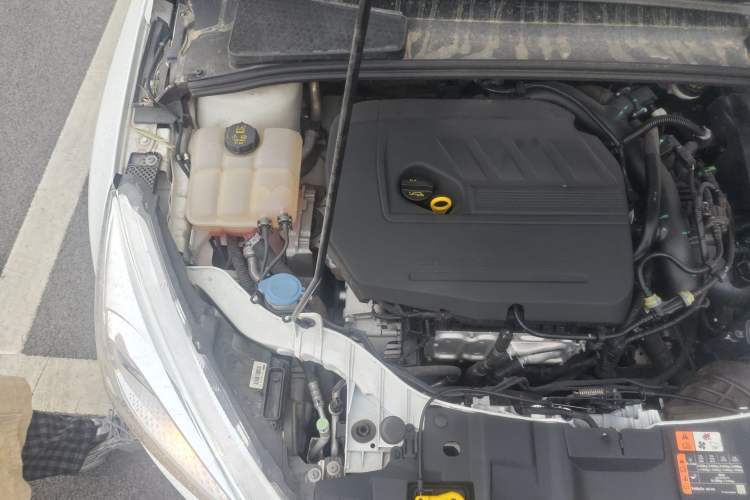 Used Ford Focus 2017 Hatchback EcoBoost 180 Automatic Elite Model Engine Bay Right