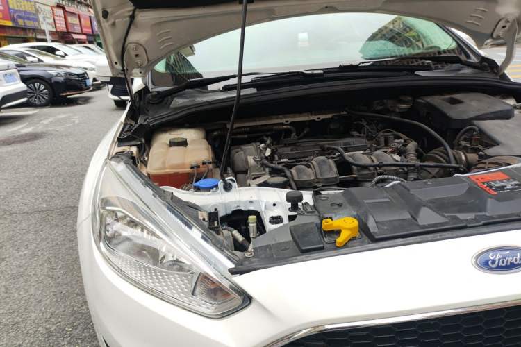 Used Ford Focus 2017 Hatchback 1.6L Automatic Comfort Plus SmartDrive Edition Engine Bay Right