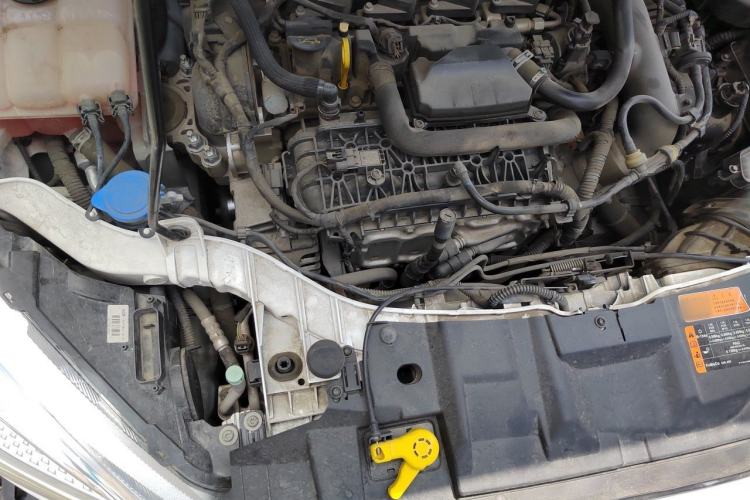 Used Ford Focus 2017 Sedan EcoBoost 180 Automatic Elite Model Engine Bay Right