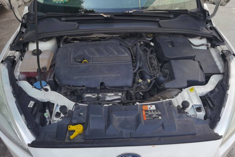 Used Ford Focus 2017 Hatchback EcoBoost 180 Automatic Elite Model Engine Bay