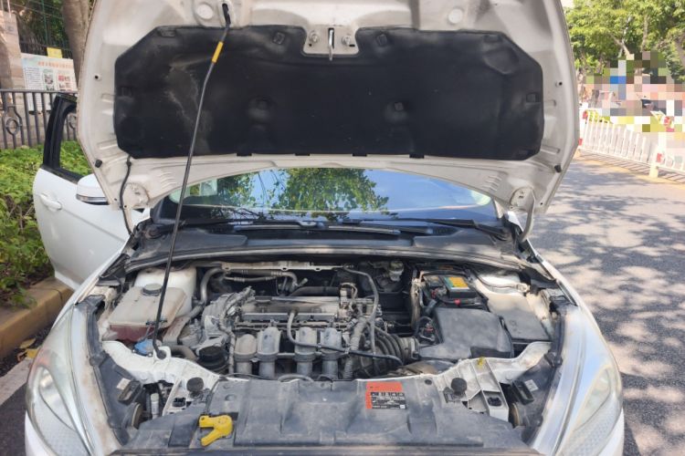 Used Ford Focus 2017 Sedan 1.6L Manual Fashion Edition Smart Drive Version Engine Bay