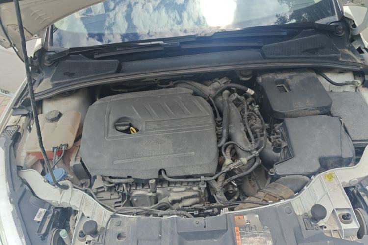 Used Ford Focus 2017 1.5T CTCC White and Black Limited Edition Engine Bay