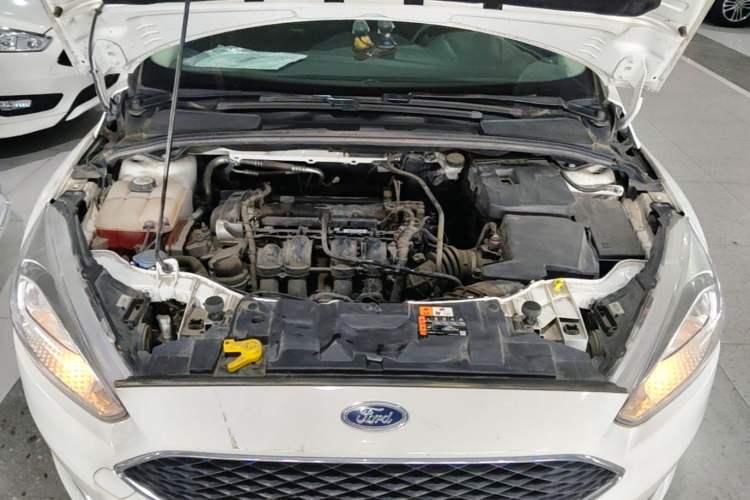 Used Ford Focus 2017 Hatchback 1.6L Manual Fashion Edition SmartDrive Version Engine Bay