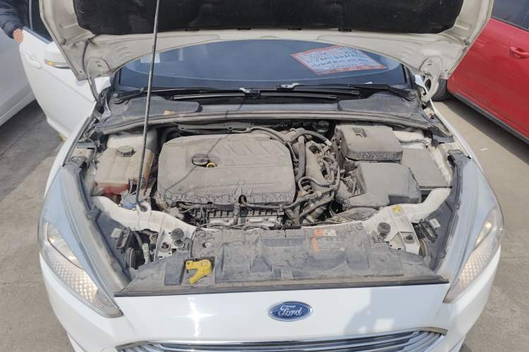 Used Ford Focus 2017 Sedan EcoBoost 180 Automatic Elite Model Engine Bay